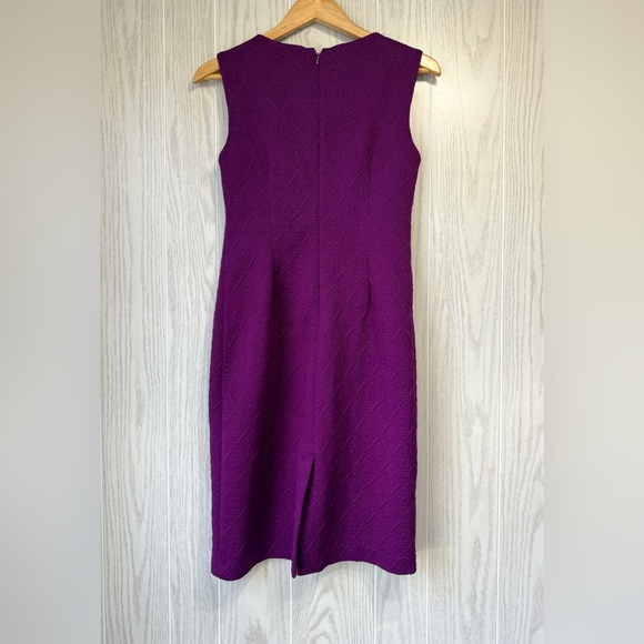 Betsey Johnson Purple Textured Sheath Dress Size 4 EUC - Picture 3 of 3